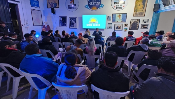 DEPORTE SOCIAL   _Andrea Cáceres encabezó encuentro con Clubes de nuestro Distrito.